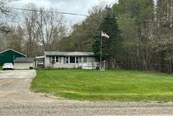 Pre-foreclosure in  FARRAND RD Otisville, MI 48463