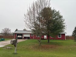 Pre-foreclosure in  MEADOW LN Farwell, MI 48622