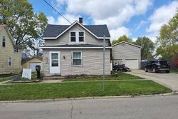 Pre-foreclosure in  E HANOVER ST Marshall, MI 49068