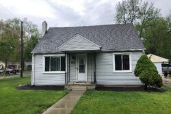 Pre-foreclosure in  W JOLLY RD Lansing, MI 48910