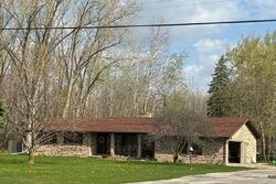 Pre-foreclosure in  E KITCHEN RD Pinconning, MI 48650