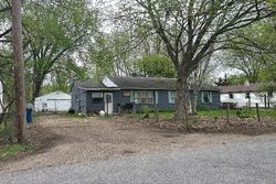 Pre-foreclosure in  MARKET ST Kalamazoo, MI 49048