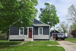  Maple St, Three Rivers MI