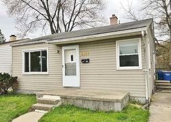 Pre-foreclosure in  OTIS AVE Warren, MI 48091