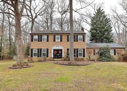 Pre-foreclosure in  COLUMBIA PARK RD Pomfret, MD 20675