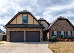 Pre-foreclosure in  WINDRIDGE WAY SW Huntsville, AL 35824