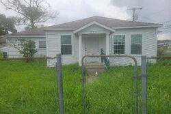 Pre-foreclosure Listing in W BURTON ST SULPHUR, LA 70663