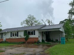 Pre-foreclosure in  CROUCHET ST Opelousas, LA 70570
