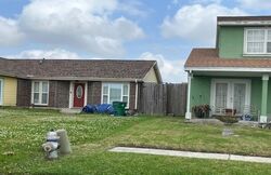 Pre-foreclosure in  PRIMWOOD DR Harvey, LA 70058