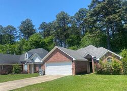 Pre-foreclosure in  PLEASANT VALLEY DR West Monroe, LA 71291