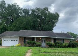Pre-foreclosure in  GEORGE DR Opelousas, LA 70570