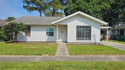 Pre-foreclosure in  TULIP DR Gretna, LA 70053