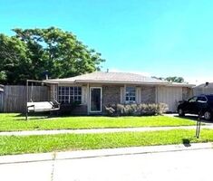 Pre-foreclosure in  MOUNT BLANC DR Marrero, LA 70072