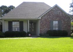 Pre-foreclosure in  TERRELL CT New Iberia, LA 70563