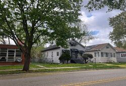 Pre-foreclosure in  S 9TH AVE Maywood, IL 60153