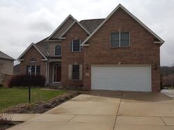 Pre-foreclosure in  HONELEE CT Valparaiso, IN 46385