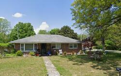 Pre-foreclosure in  HOLLEE DR New Albany, IN 47150