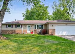 Pre-foreclosure in  W ANNIE DR Muncie, IN 47303