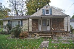 Pre-foreclosure in  SW 3RD ST Casey, IL 62420