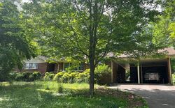 Pre-foreclosure in  SOUTH DR Hampton, GA 30228
