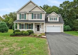 Pre-foreclosure in  MASONS BROOK LN East Windsor, CT 06088