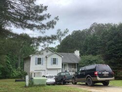 Pre-foreclosure in  WILLOW PARK CT Dacula, GA 30019