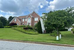 Pre-foreclosure in  CASTLE POINTE LN Grayson, GA 30017