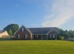 Pre-foreclosure in  HIDDEN CV Loganville, GA 30052