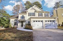  Parkside Dr, Fayetteville GA