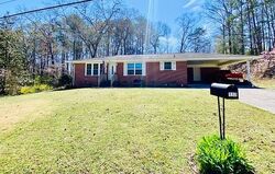  Pleasant Hill Dr, Dalton GA