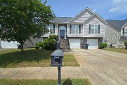 Pre-foreclosure in  BROWNING PT Byron, GA 31008