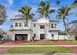 Pre-foreclosure in  NE 35TH DR Fort Lauderdale, FL 33308