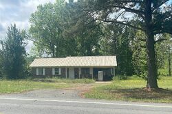 Pre-foreclosure in  MAIN ST Conway, AR 72032