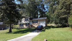 Pre-foreclosure in  SUNRISE DR Moody, AL 35004