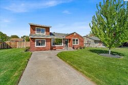Pre-foreclosure in  S SHARRON ST Kennewick, WA 99336