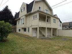 Pre-foreclosure in  LOMBARD AVE Everett, WA 98201