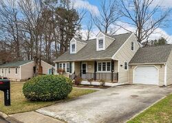  Grovewood Rd, Hopewell VA