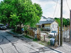 Pre-foreclosure in  E M FRANKLIN AVE Austin, TX 78721