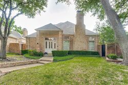 Pre-foreclosure in  CARMARTHEN CT Dallas, TX 75225
