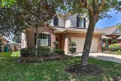 Pre-foreclosure in  OVERLAND TRAIL DR Richmond, TX 77406