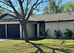 Pre-foreclosure in  LOMA VERDE ST Buda, TX 78610