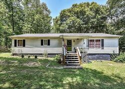 Pre-foreclosure in  BOBBY RAY RD Clover, SC 29710