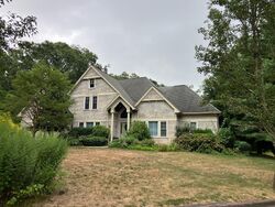  Breakwater Ln, North Kingstown RI