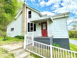  Wallace Run Rd, Beaver Falls PA