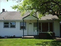 Pre-foreclosure in  SW KINNAMAN RD Beaverton, OR 97078
