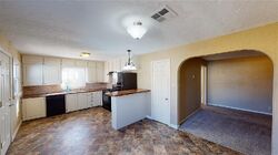 Pre-foreclosure in  NW 17TH ST Lawton, OK 73507