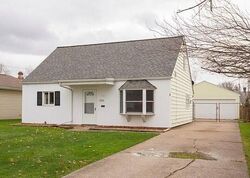 Pre-foreclosure in  GRANT ST Lorain, OH 44052