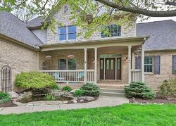 Pre-foreclosure in  LAKE BLUFF CT Lebanon, OH 45036