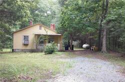 Pre-foreclosure in  LINDSAY LN Matthews, NC 28105