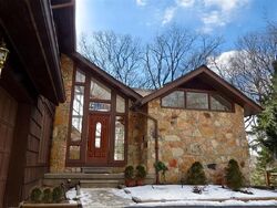 Pre-foreclosure in  MISTY MOUNTAIN RD Randolph, NJ 07869